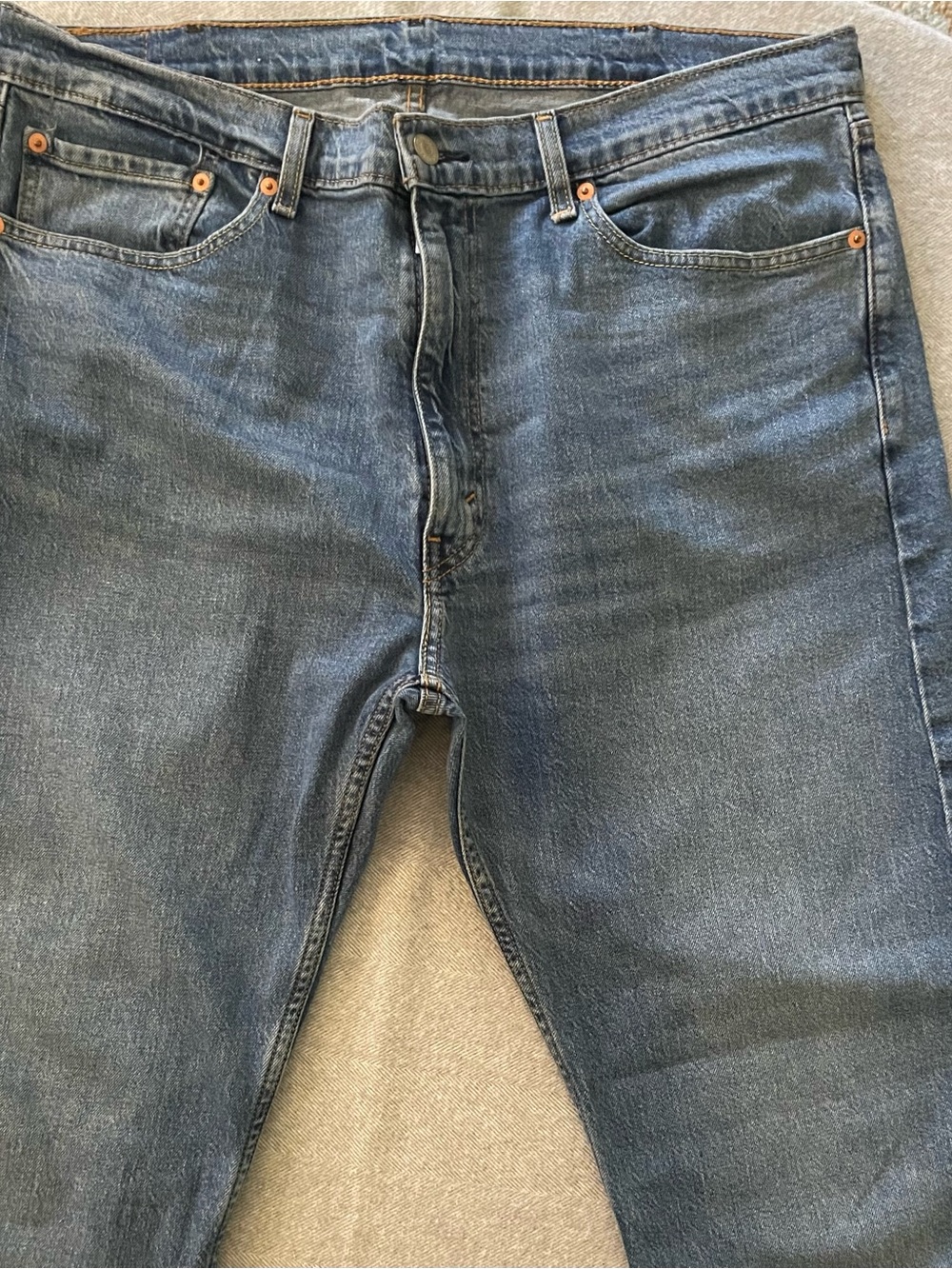 Levis 505 Mens Jeans Regular Fit Straight Leg 38 X 34. 505-2959